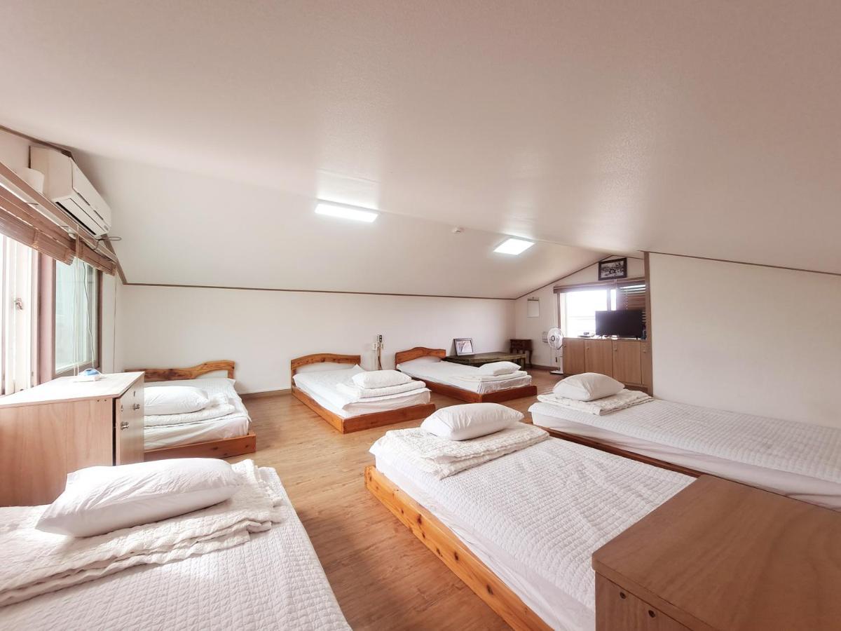 Jeju Gillime Pension Kültér fotó