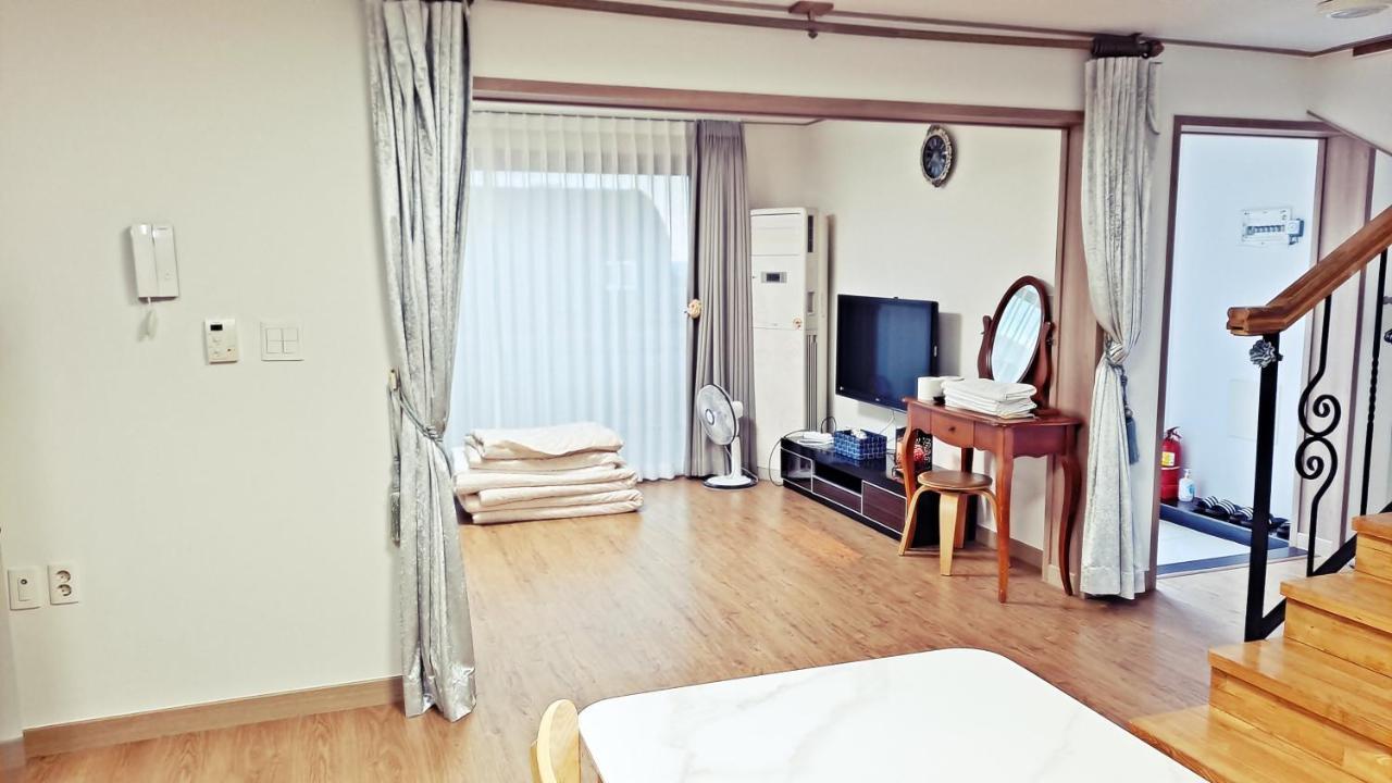 Jeju Gillime Pension Kültér fotó